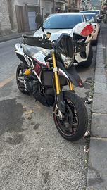 Aprilia dorsoduro 1200
