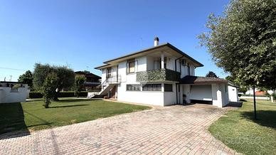VILLA SINGOLA A PREGANZIOL