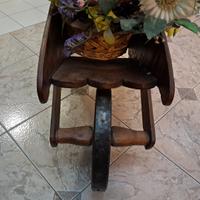 Carriola in pino noce restaurata