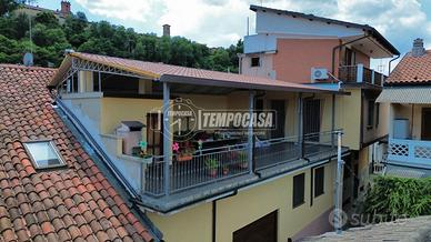 SOLUZIONE INDIPENDENTE CON AMPIO TERRAZZO A RIVARO