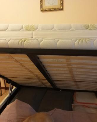 letto a cassettone e materasso 