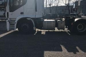 Stralis trattore iveco 460