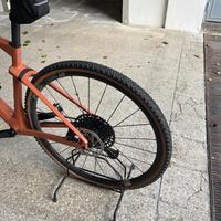 Bicicletta gravel BMC URS 01