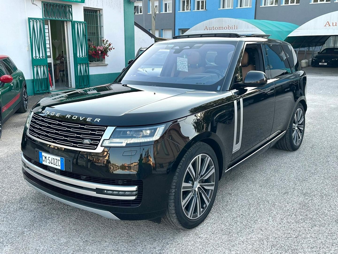 Land Rover Range Rover 2022 photo 2