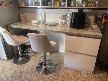 Set Cucina/Snack: Penisola con Top Marmo + Pensili