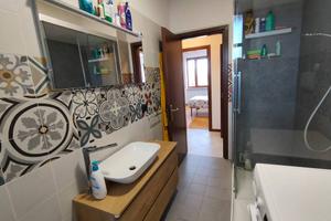 Bicamere panoramico ultimo piano