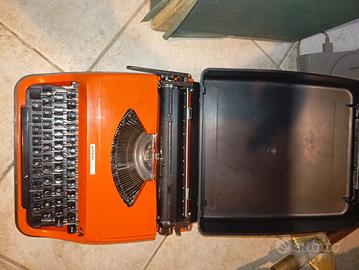 macchina da scrivere come nuova 