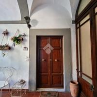 MONOLOCALE A PISTOIA