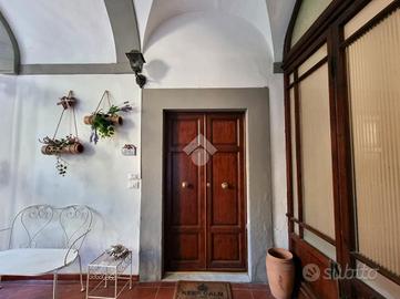 MONOLOCALE A PISTOIA