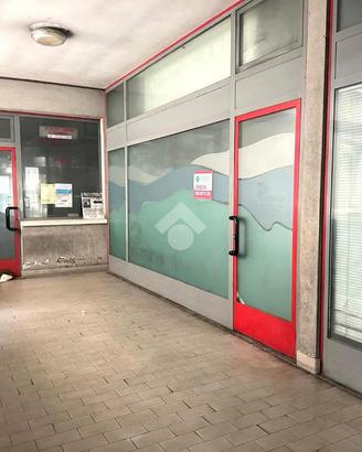 NEGOZIO A DARFO BOARIO TERME