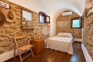 3 LOCALI A GAETA