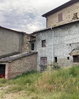 Terreno di 160 m² a Monterchi