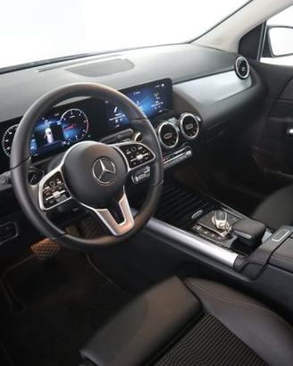 MERCEDES-BENZ CLA sse B B 180 d Automatic Sport