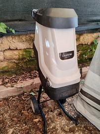 bio trituratore elettrico  con ruote e sacco 