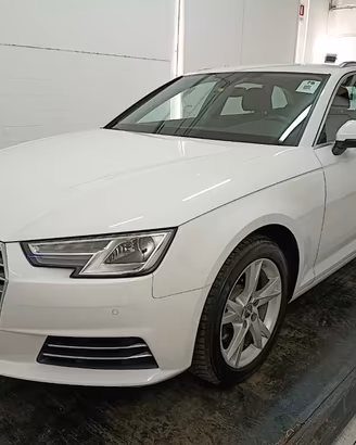AUDI A4 Avant 30 2.0 tdi Business Sport 122cv s-