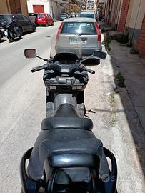 Burgman 400 anno 2004 non marciante