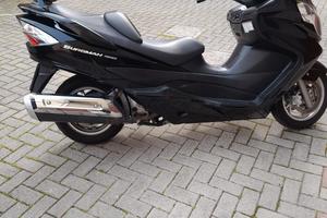 Suzuki Burgman 400cc