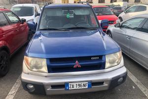 Mitsubishi pajero pinin