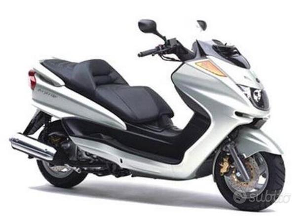 WORLD OF BIKE - Yamaha majesty 250 - Accessori Moto In vendita a Napoli -  Subito