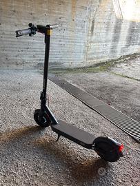 Monopattino elettrico XIAOMI