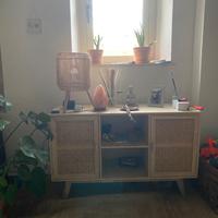 Credenza in legno naturale
