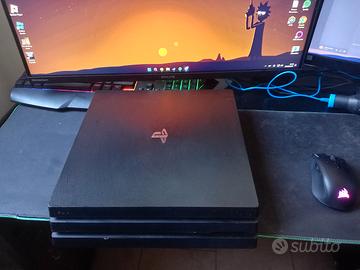 PS4 PRO 1TB (usata) 