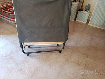 Brandina con doghe in legno