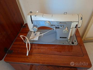 macchina da cucire Necchi Supernova Automatica 