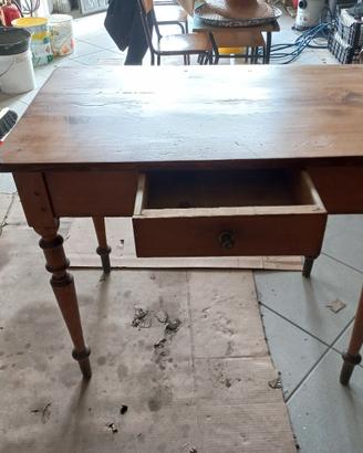 tavolo in legno vintage 