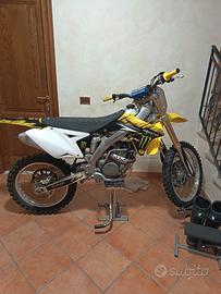 Suzuki rmz 250 2012 da vetrina