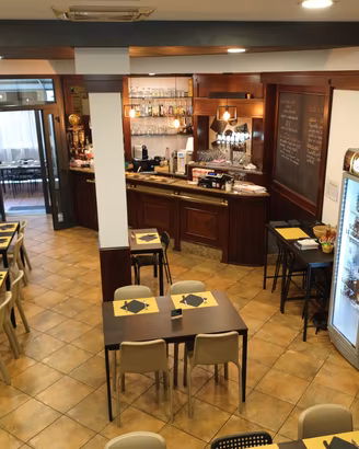 Pizzeria forno a legna