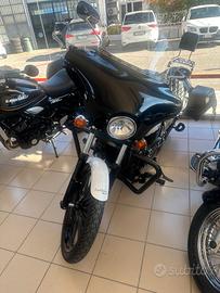 Kawasaki VN 900 custom