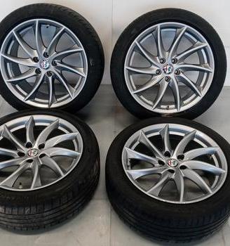 KIT 4 CERCHI IN LEGA ALFA ROMEO GIULIA 2015> USATO