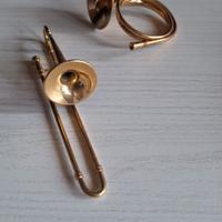 2 strumenti musicali in miniatura 