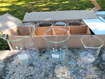 Bicchieri graduati becher in verto