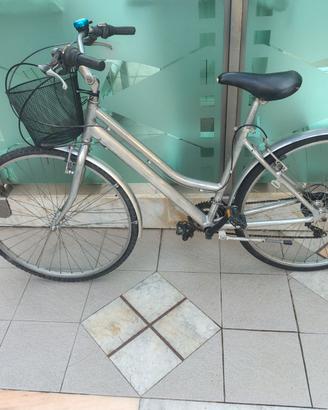 Bicicletta alluminio cambio shimano