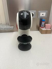 Macchina del caffe dolce gusto