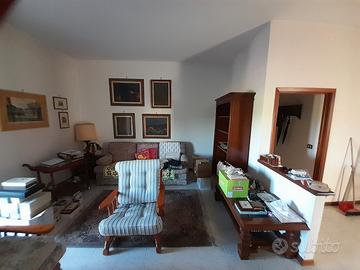 Appartamento zona semicentrale