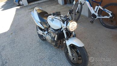 Honda Hornet 600