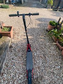 Monopattino Elettrico Ninebot