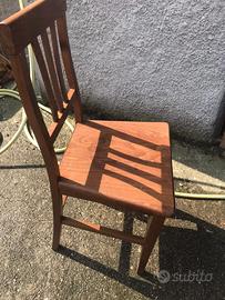 Sedia cucina con seduta in legno noce scuro