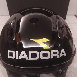 Casco jet Diadora
