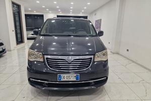 Lancia Voyager 2.8 Turbo diesel 163 CV. 7 Posti