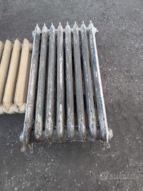 TERMOSIFONI ANTICHI DA PARETE IN GHISA CON MODELLI