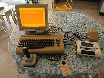 COMMODORE 64  + MONITOR PHILIPS 80 AMBER +  ACCES.