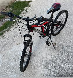 MOUNTAIN BIKE TAGLIA 24 COME NUOVA!!