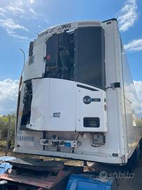 Semirimorchio frigo Incidentato