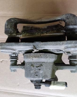 Pinza freno ant sx TOYOTA VERSO-S 1329cc benz 2012