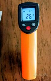 Termometro  infrarossi  istantaneo  -50 +380