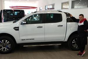 Ford ranger con rimorchio